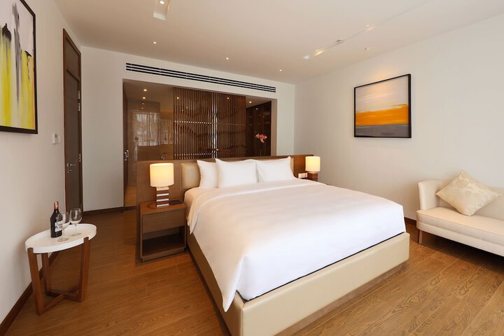 Room 2 of 88