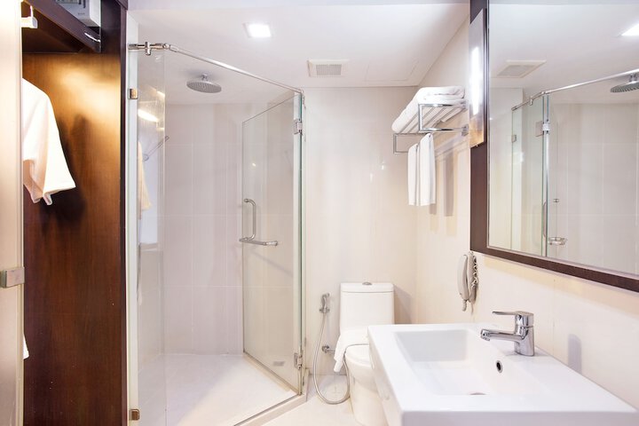 Clean Restrooms