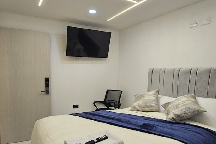 Room 7 of 34