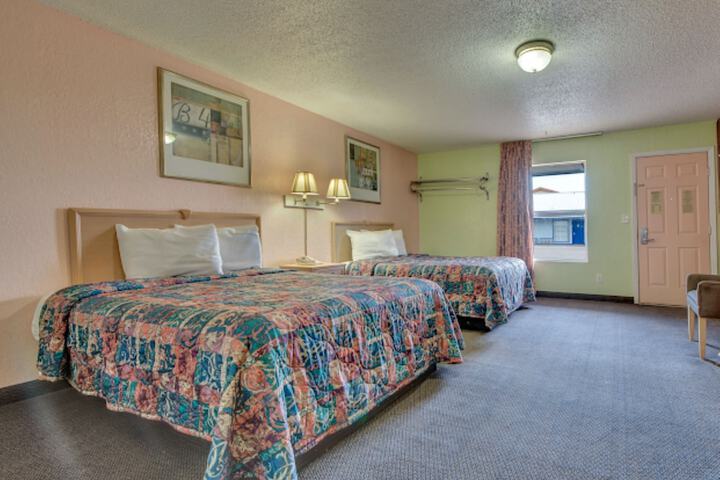 Room 8 of 23