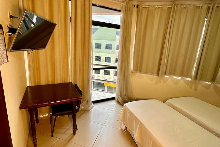 Room 3 of 14