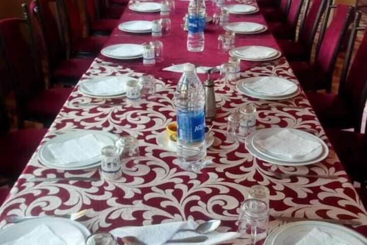 Dining 11 of 22