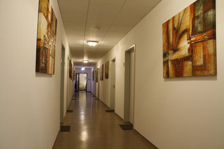 Room 6 of 26