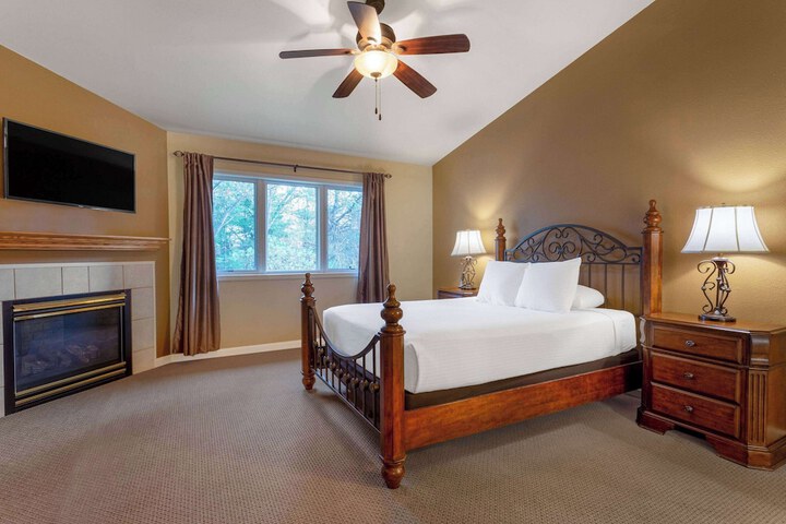 Room 12 of 49