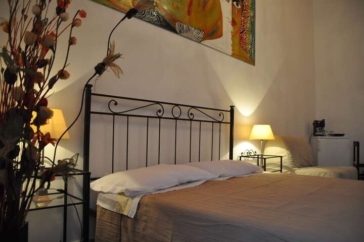 Room 3 of 37