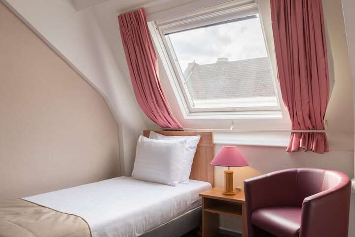 Room 30 of 57