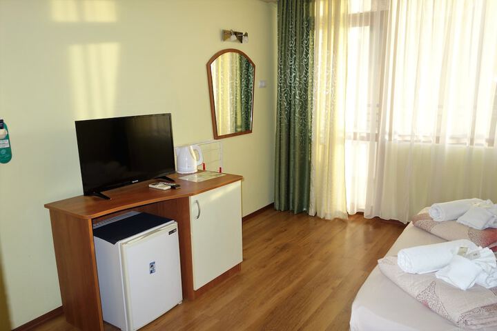 Room 6 of 29