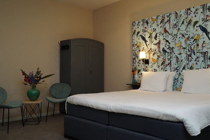 Room 26 of 50