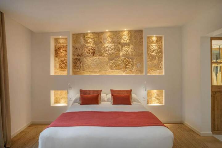 Room 12 of 29