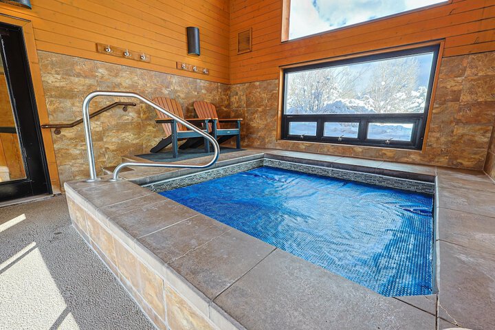 Pool 27 of 52