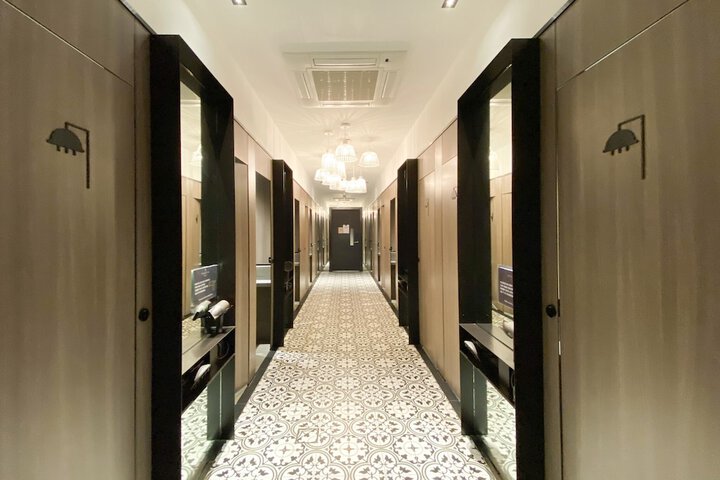 Room 21 of 28