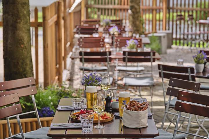 Sundeck 47 of 50