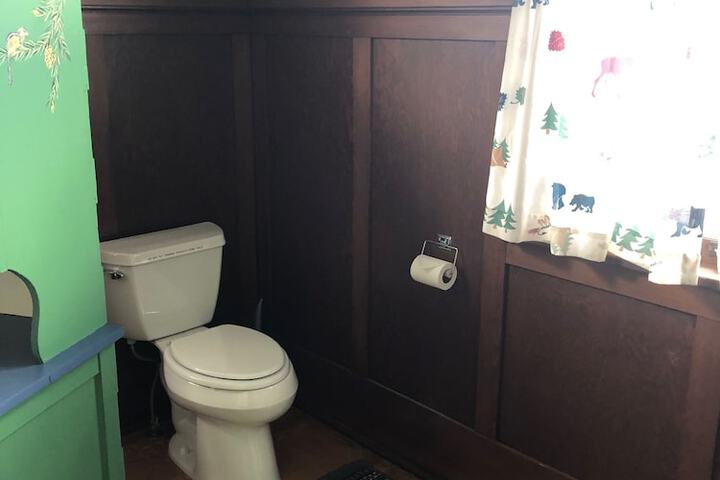 Room 30 of 44