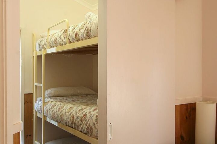 Room 70 of 177