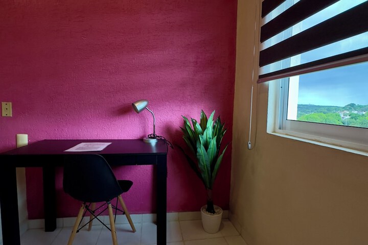 Room 28 of 62