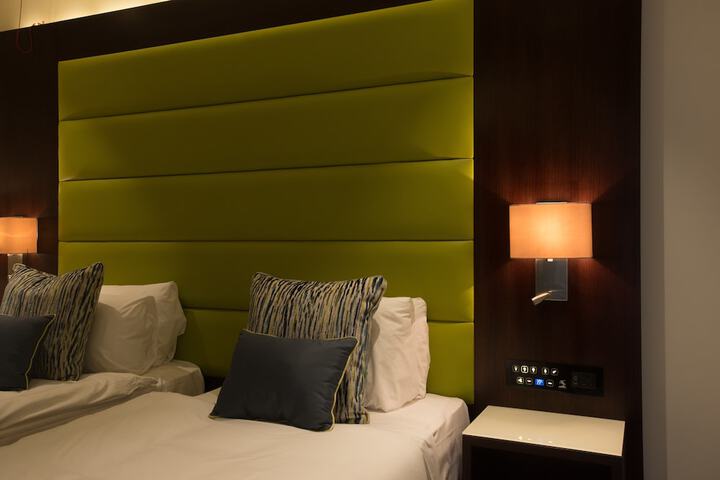 Room 35 of 95