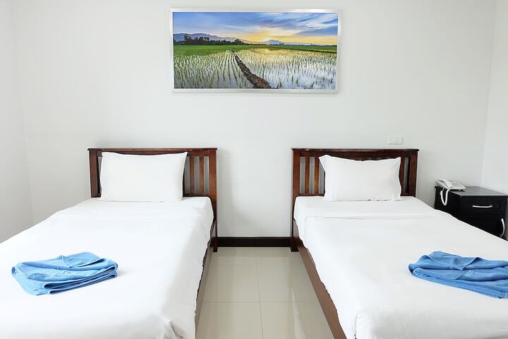 Room 5 of 47