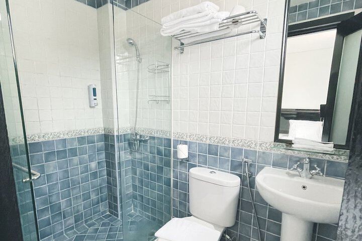 Room 34 of 47