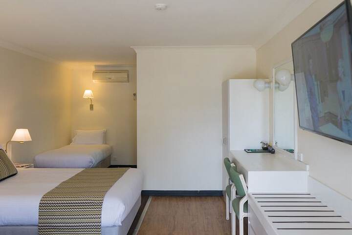Room 14 of 46