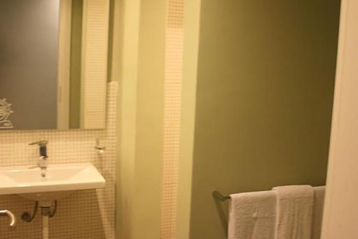 Room 20 of 32