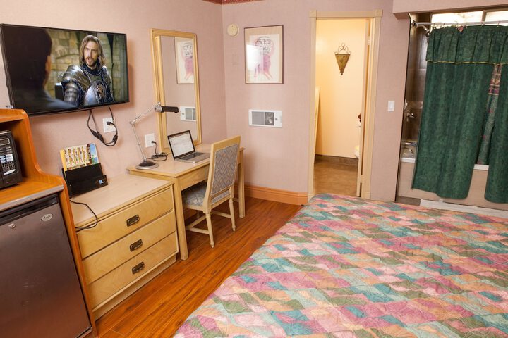 Room 13 of 55