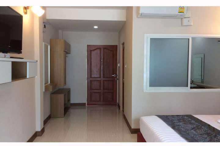 Room 38 of 72