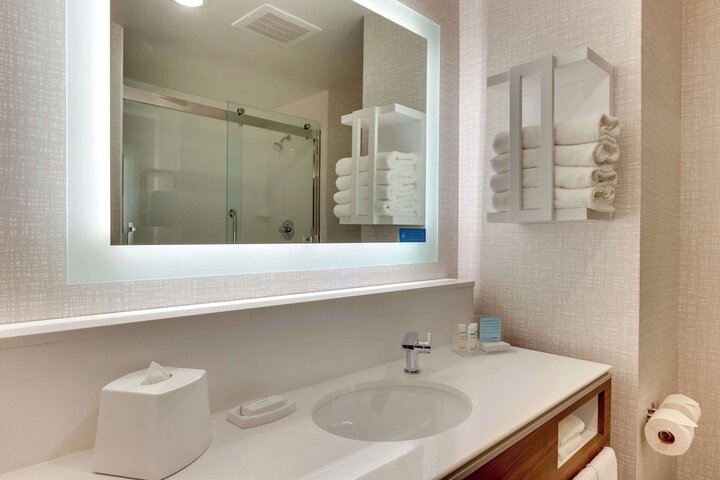 Bathroom shower