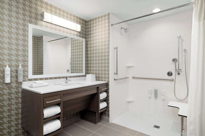 Bathroom shower