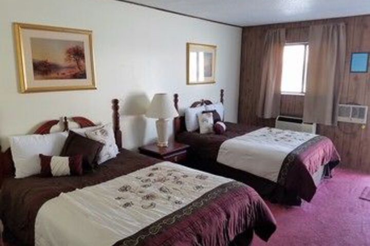 Room 28 of 47