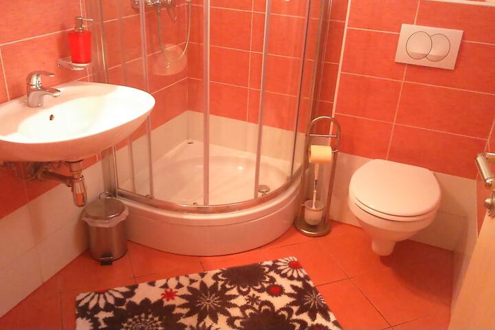 Clean Restrooms