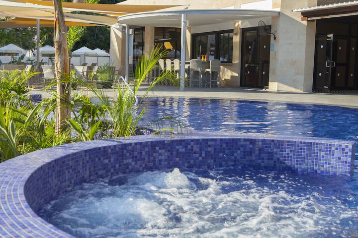 Pool 51 of 72