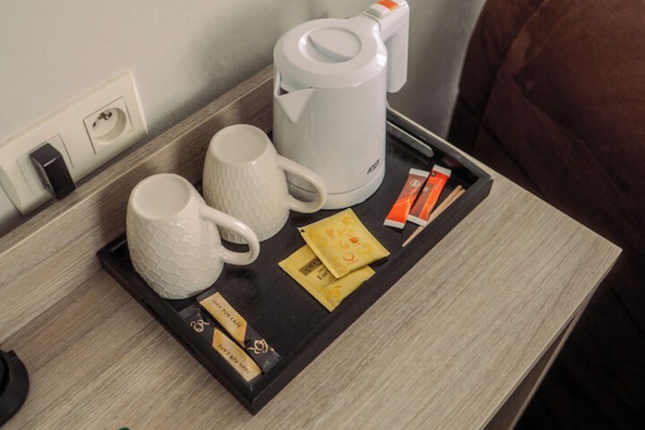 Room 9 of 28