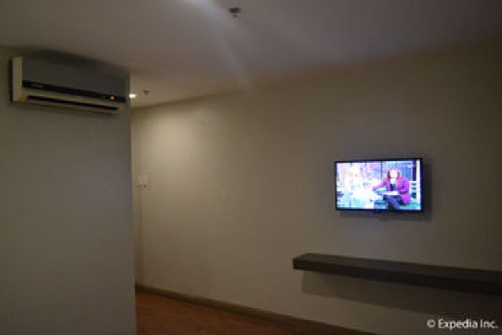 Room 58 of 85