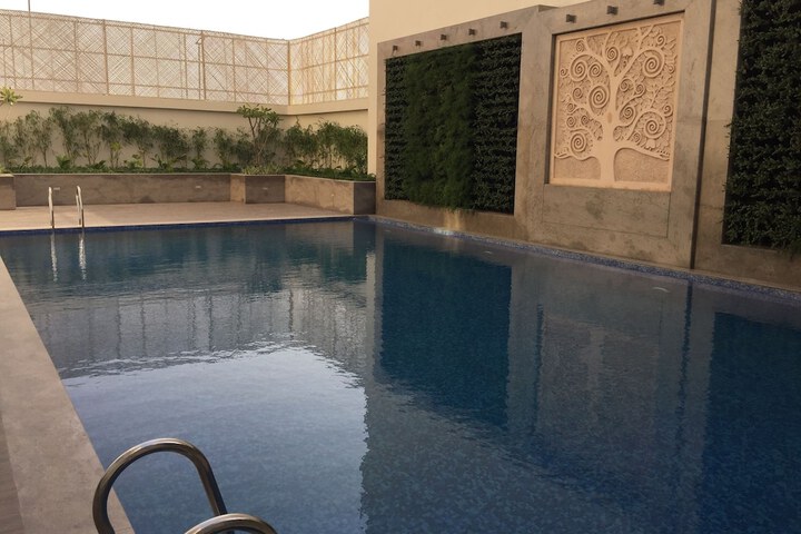 Pool 11 of 23
