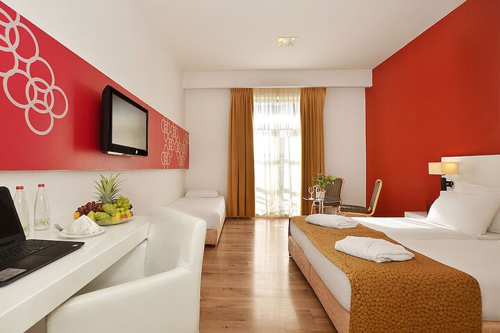 Room 10 of 57