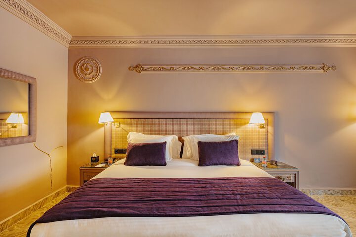 Room 21 of 74