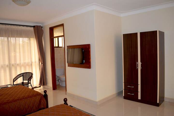 Room 8 of 61