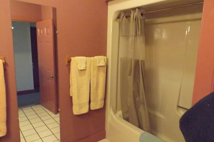 Room 13 of 23