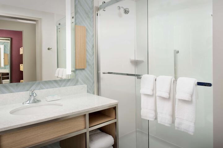 Bathroom shower