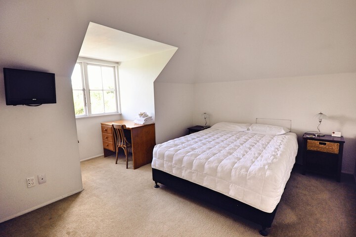 Room 20 of 48