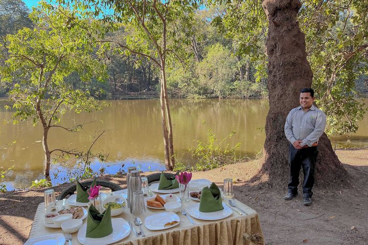 Dining 44 of 62