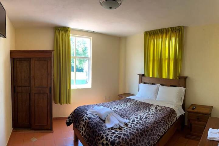 Room 7 of 25
