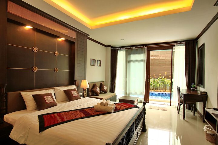 Room 6 of 45