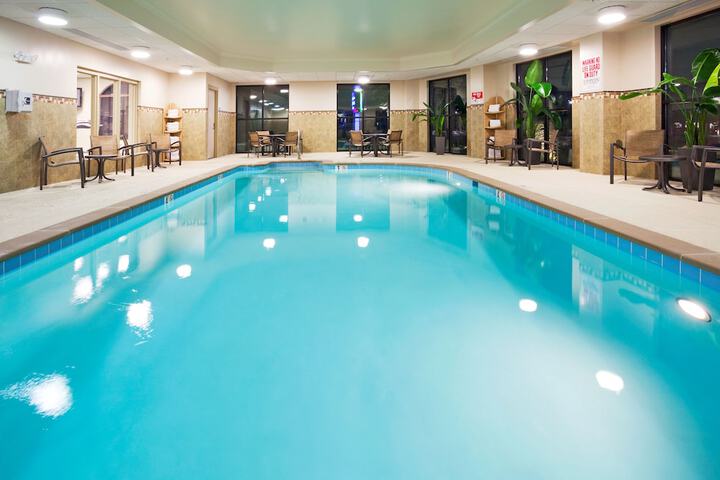 Pool 36 of 82