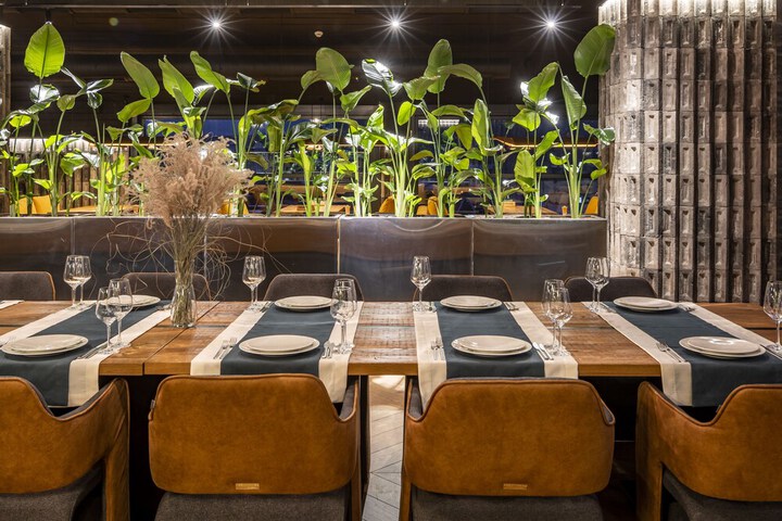 Dining 106 of 126