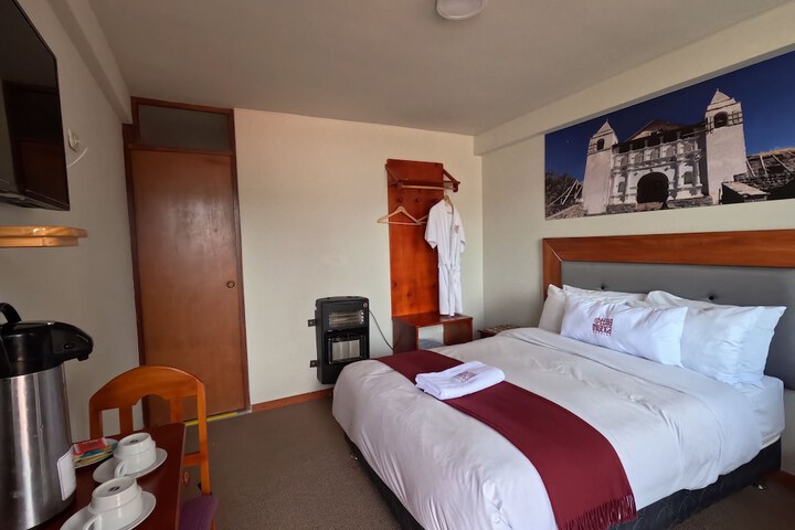 Room 6 of 20