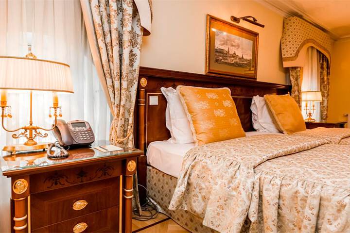 Room 20 of 61