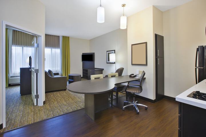 Room 10 of 40