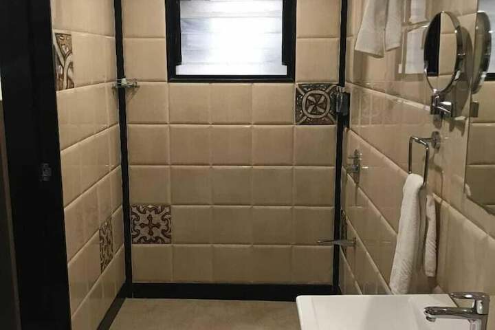 Room 38 of 52