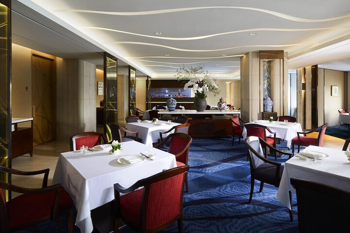 Dining 94 of 147